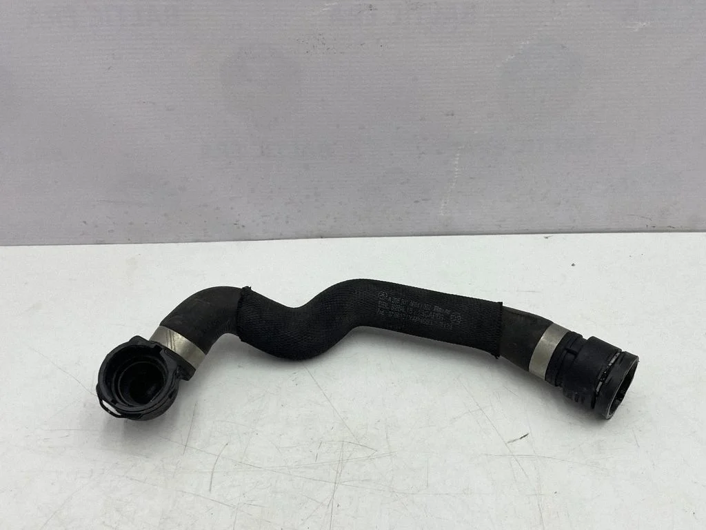 Motora dzesēšanas caurule (-es)/šļūtene (-es) A205514684