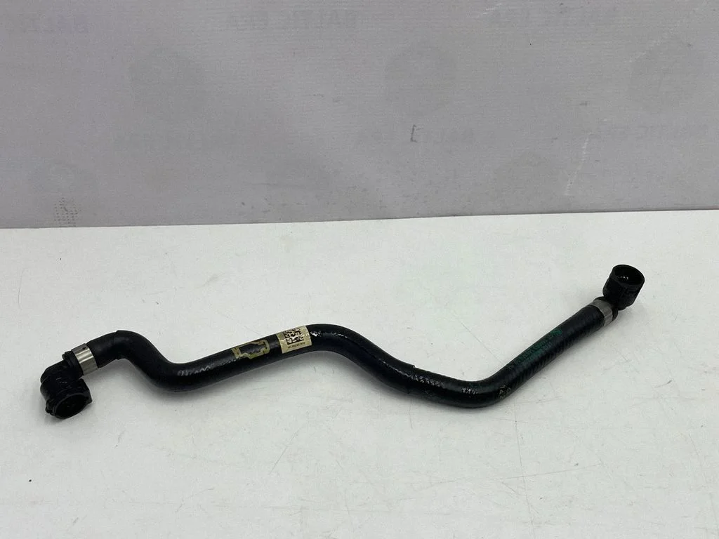 Engine coolant pipe/hose 8623572