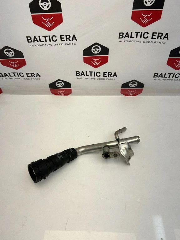 Engine coolant pipe/hose 05L121050C