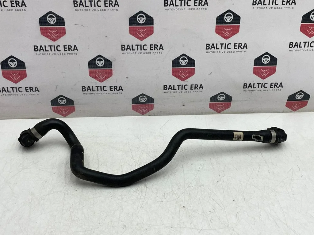 Engine coolant pipe/hose 7647372