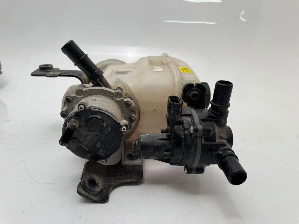 Jahutusvedeliku paisupaak 25429CV500S
