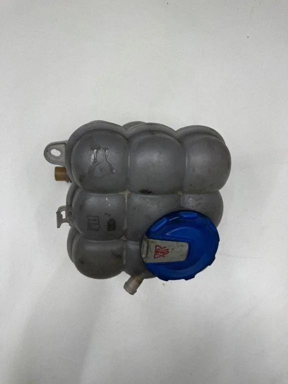 Jahutusvedeliku paisupaak 4M0121405L