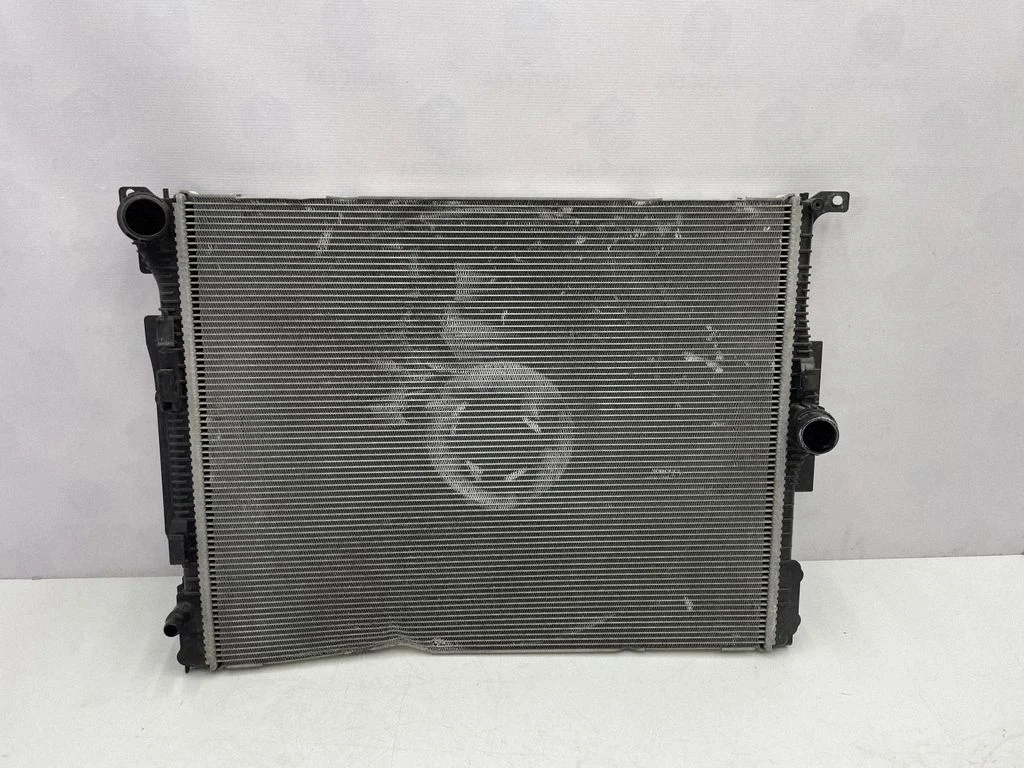 Jahutusvedeliku radiaator 8625422