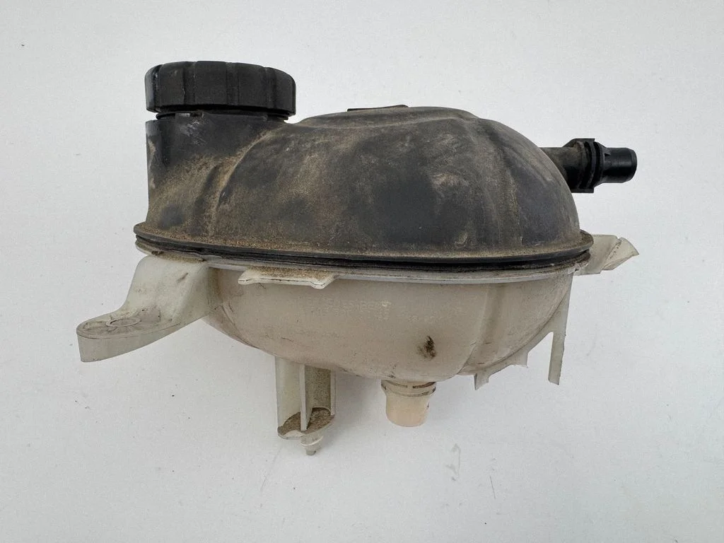 Coolant expansion tank/reservoir A2055000049