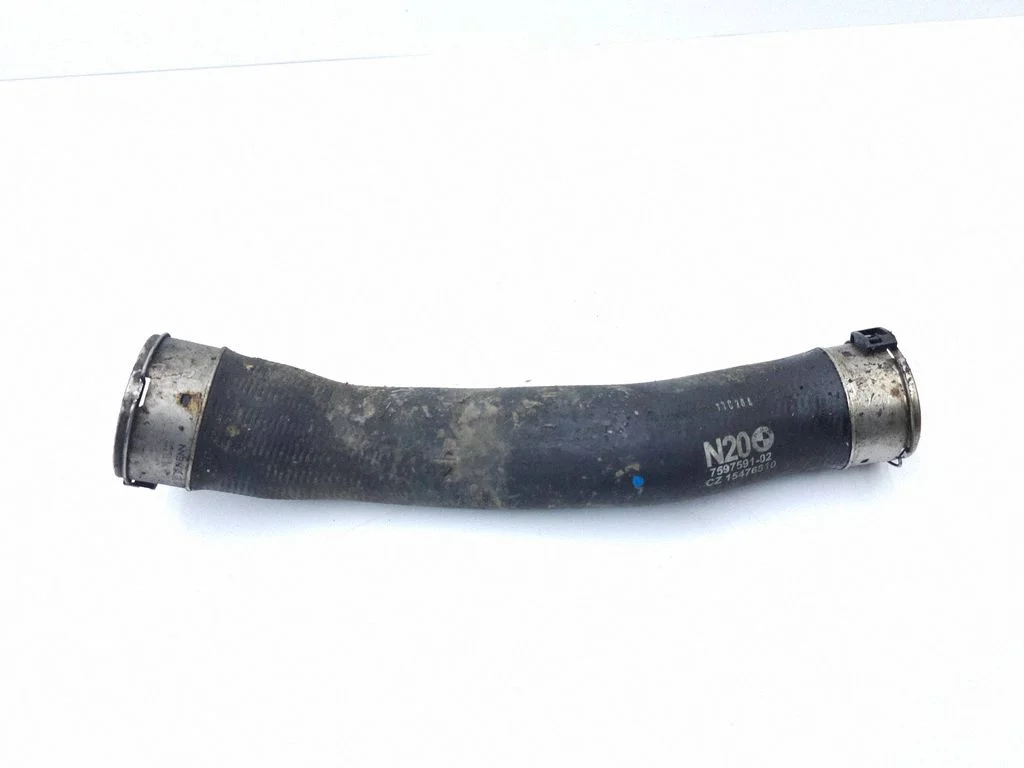 Vahejahuti voolik (-ud)/ toru (-d) 7597591