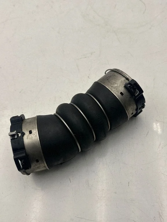 Intercooler hose/pipe 8513450