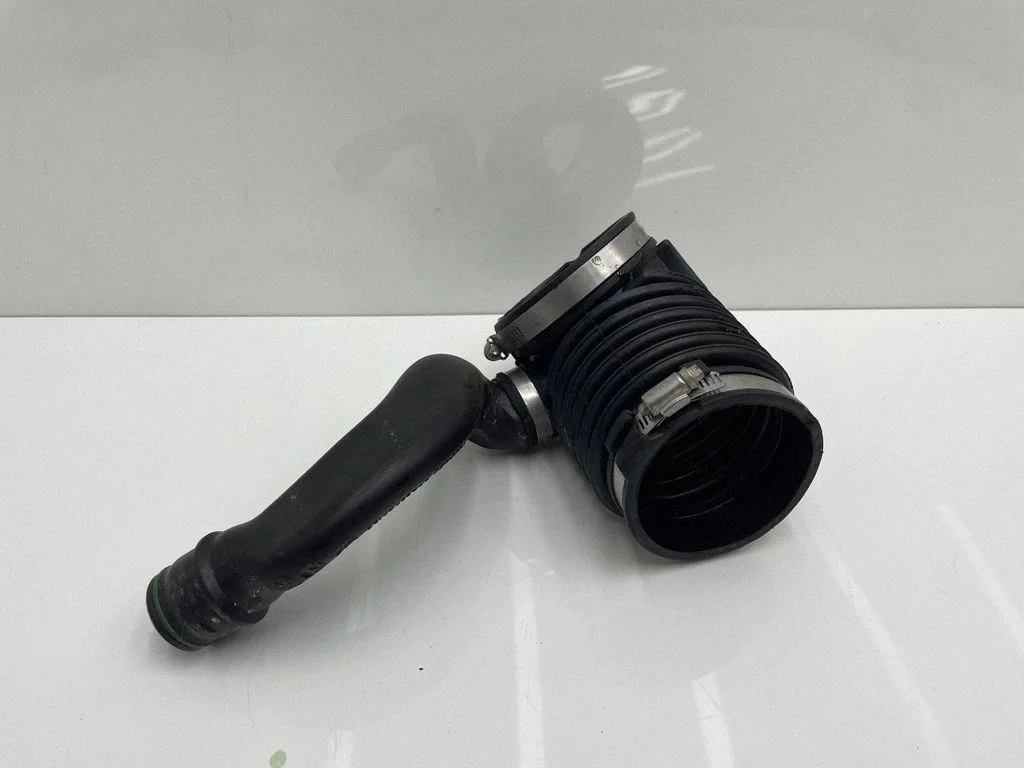 Air intake duct part 1300452