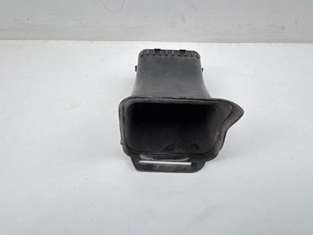 Air intake duct part – BMW 3 Series F30 F35 F31 (2012-2018)