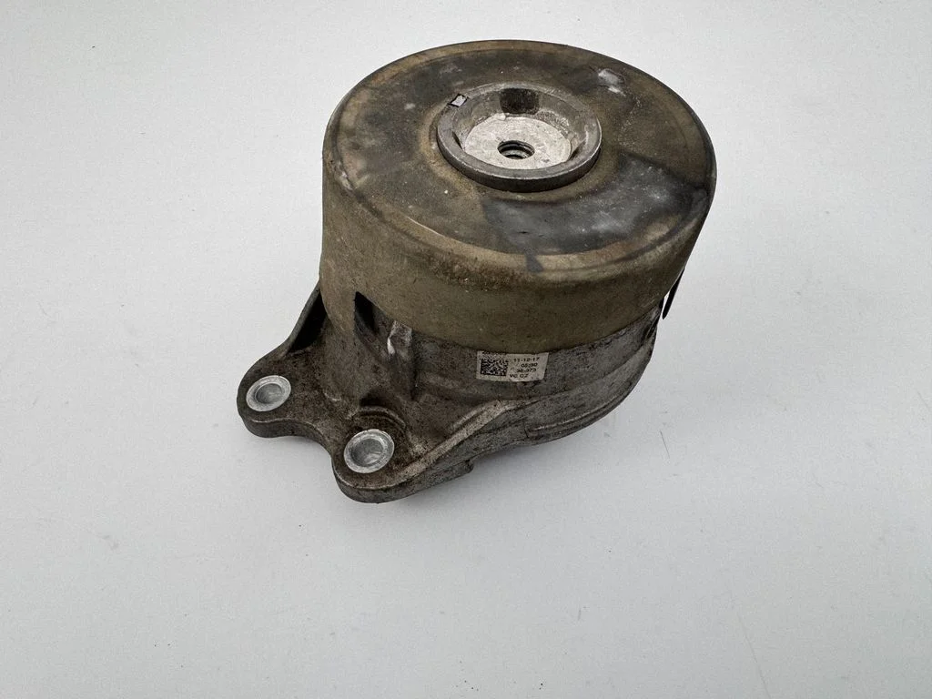 Engine mount bracket ZGS003