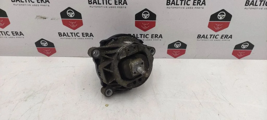 Engine mount bracket 6785713