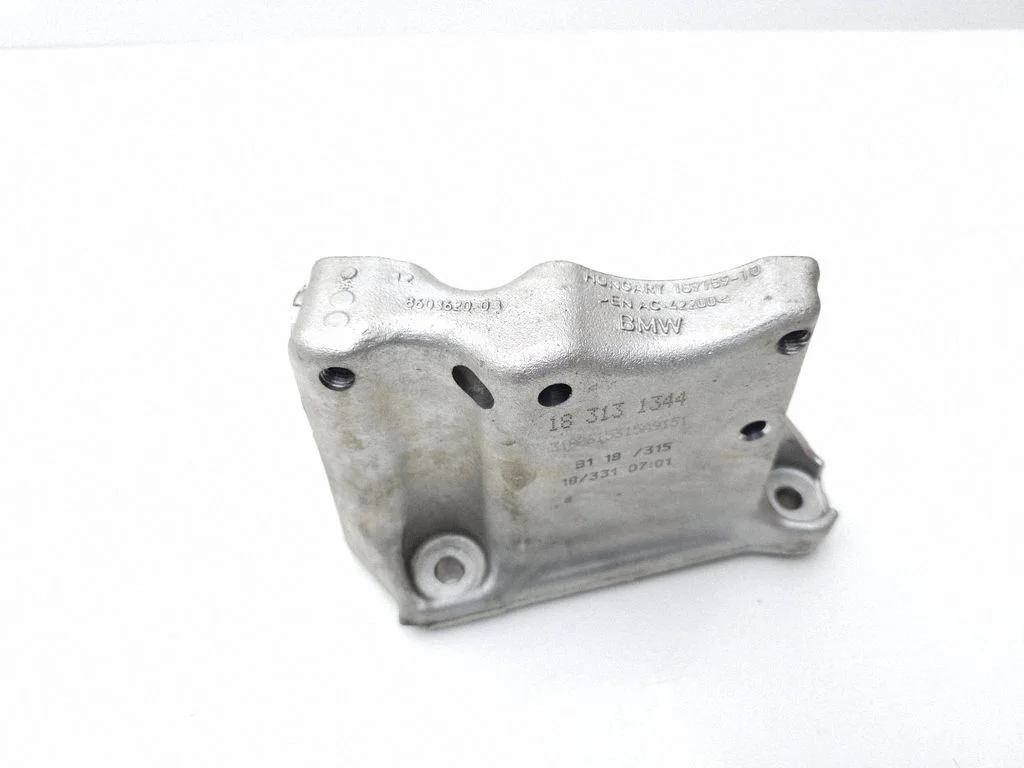Engine mounting bracket 8603620