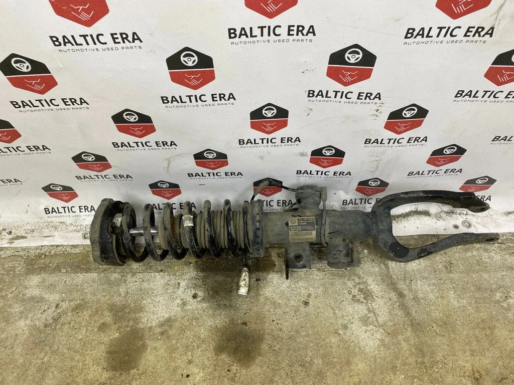 Front shock absorber/damper 6852930