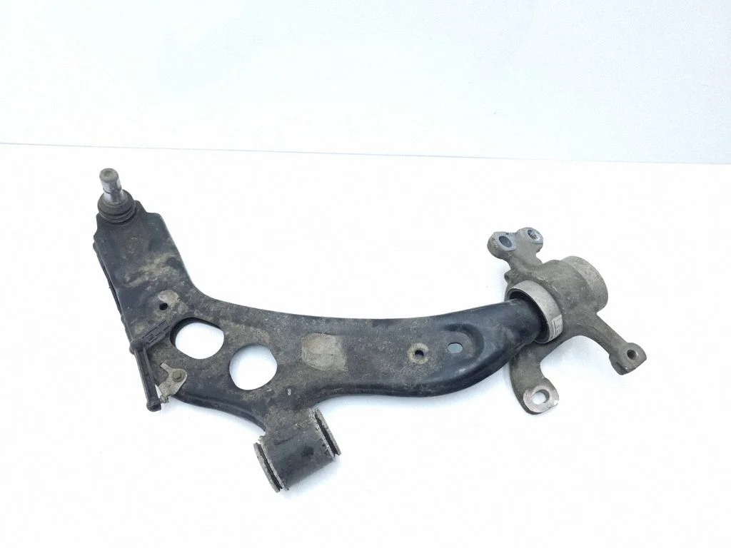 Front control arm 8843682