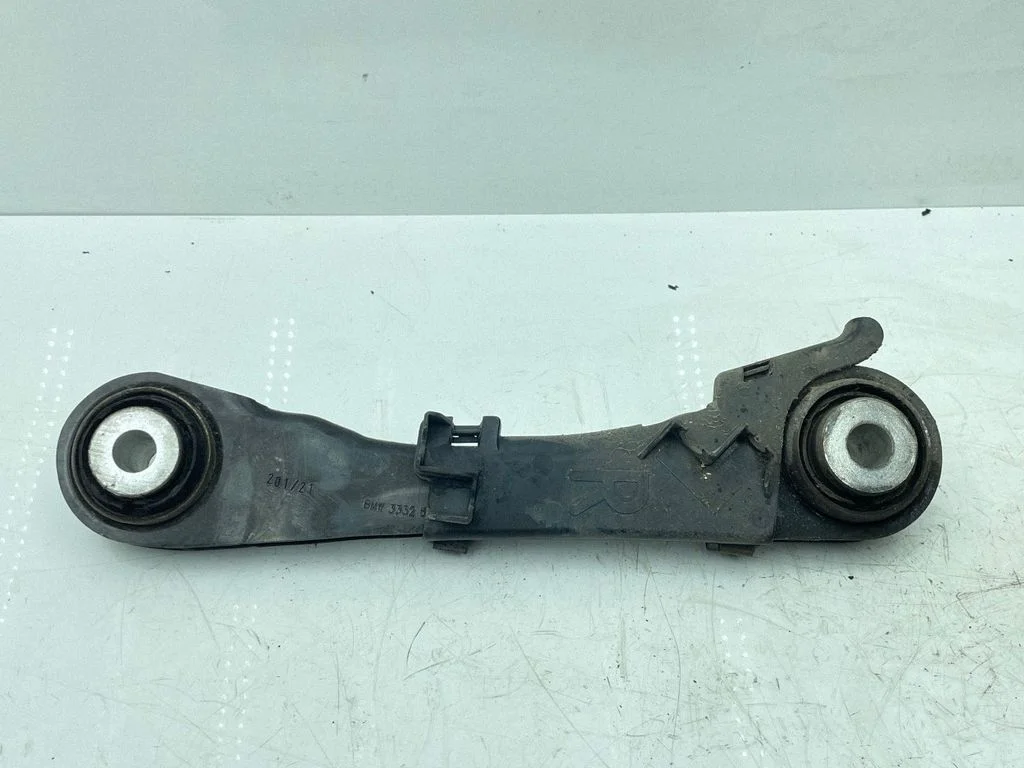 Rear upper control arm/wishbone 6867537