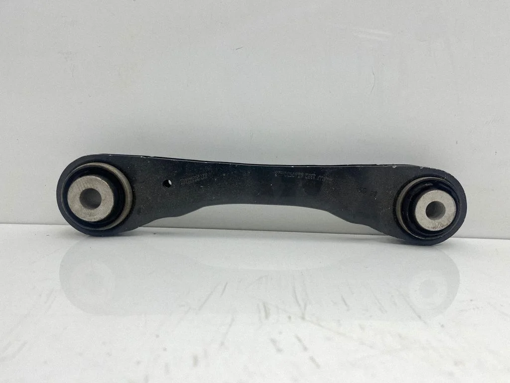 Rear upper control arm/wishbone 6867537