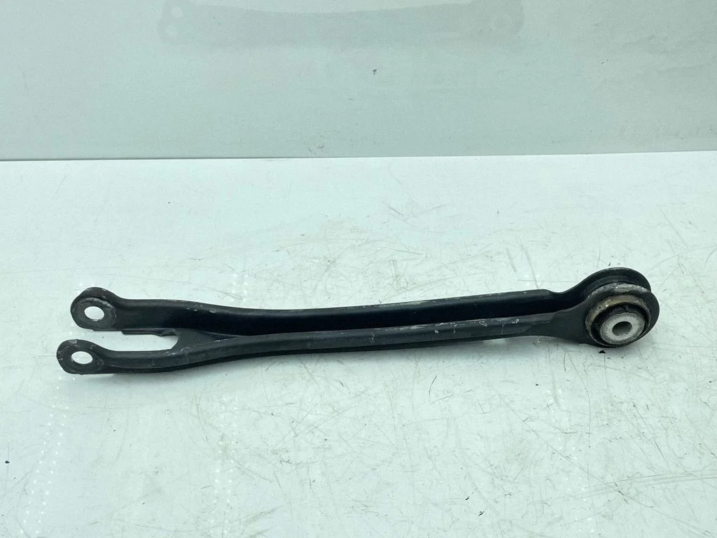 Rear control arm A2043521205