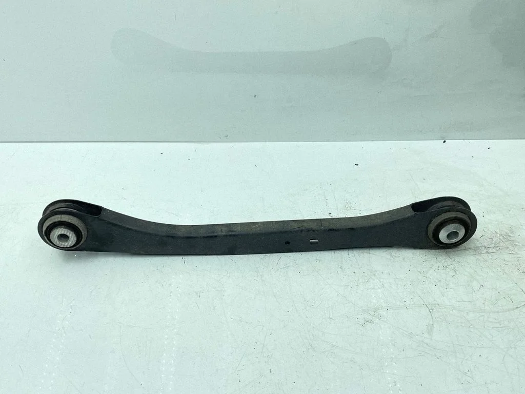 Rear control arm 6861127