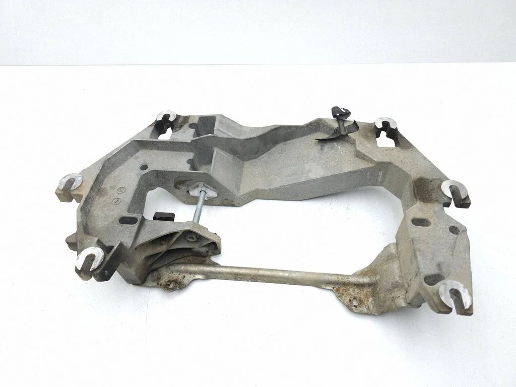 Gearbox mounting bracket – BMW X5 F15 (2013-2017)