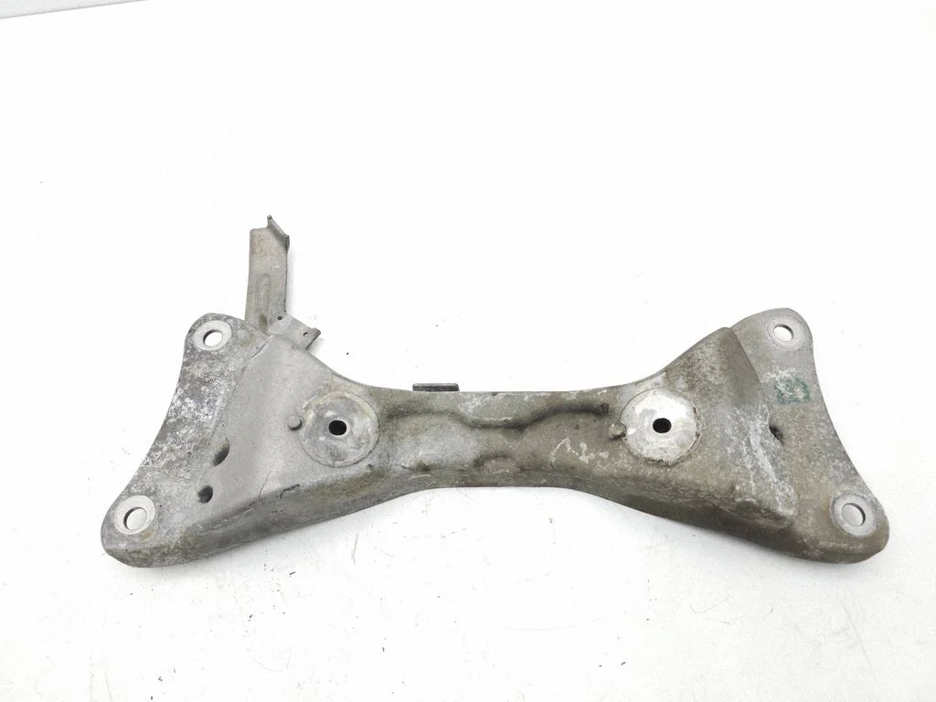 Gearbox mounting bracket – BMW 3 Series F30 F35 F31 (2012-2018)