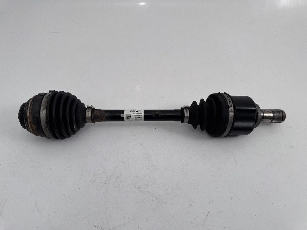 Front driveshaft 8643367