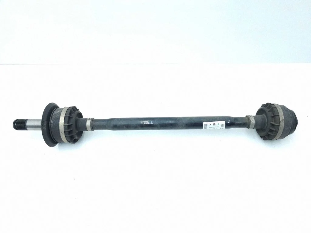 Półoś tylna 8666073