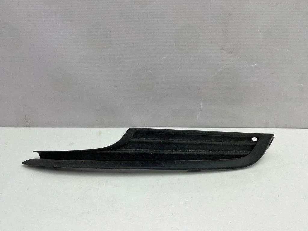 Front fog light trim/grill 5GM853665