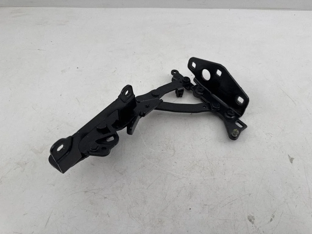 Mootorikapoti hinged A2318800128