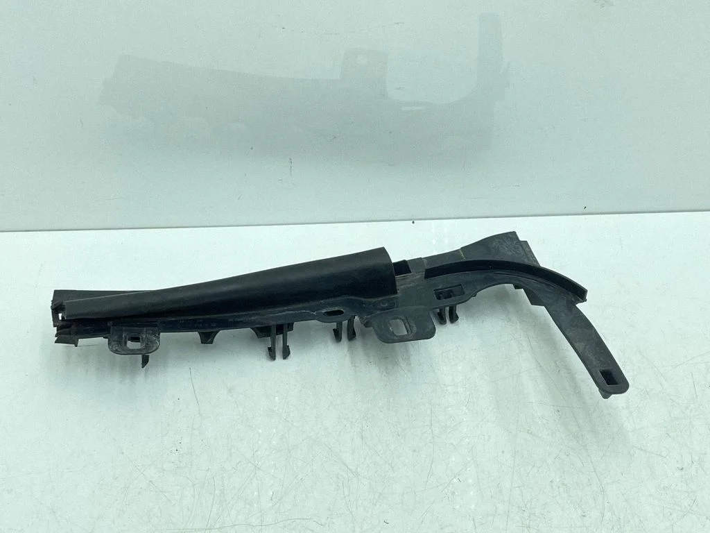 Engine compartment rubber A2138310500