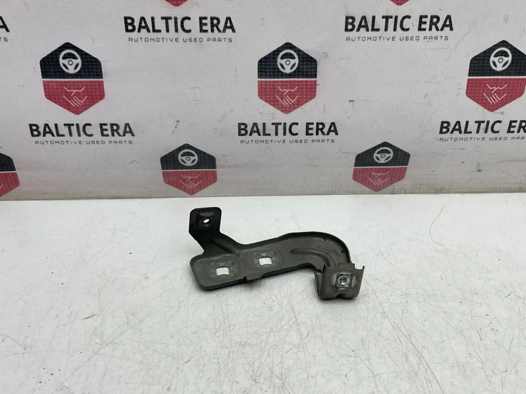 Fender mounting bracket 7255822