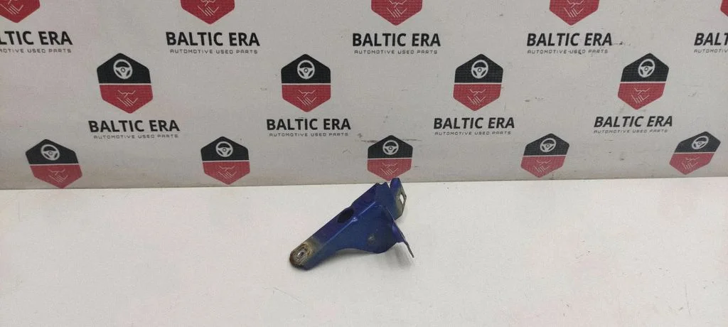 Fender mounting bracket 7293723