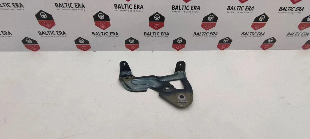 Fender mounting bracket 74194057