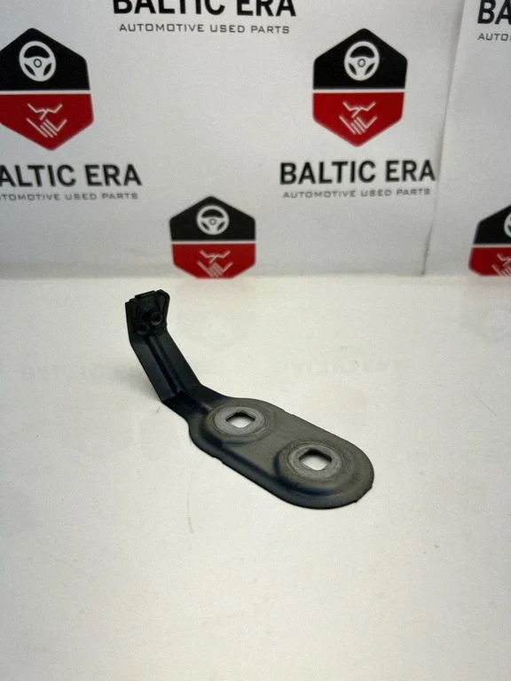 Poritiiva kinnitusklamber