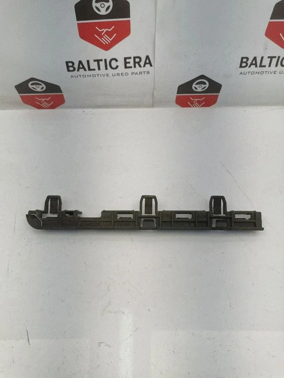 Wspornik błotnika 7184776