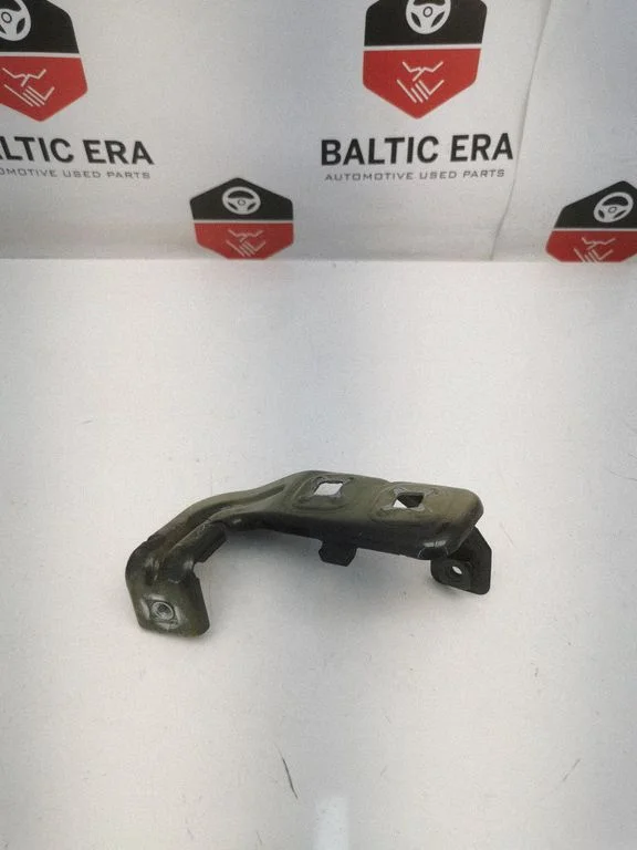 Fender mounting bracket 7255822