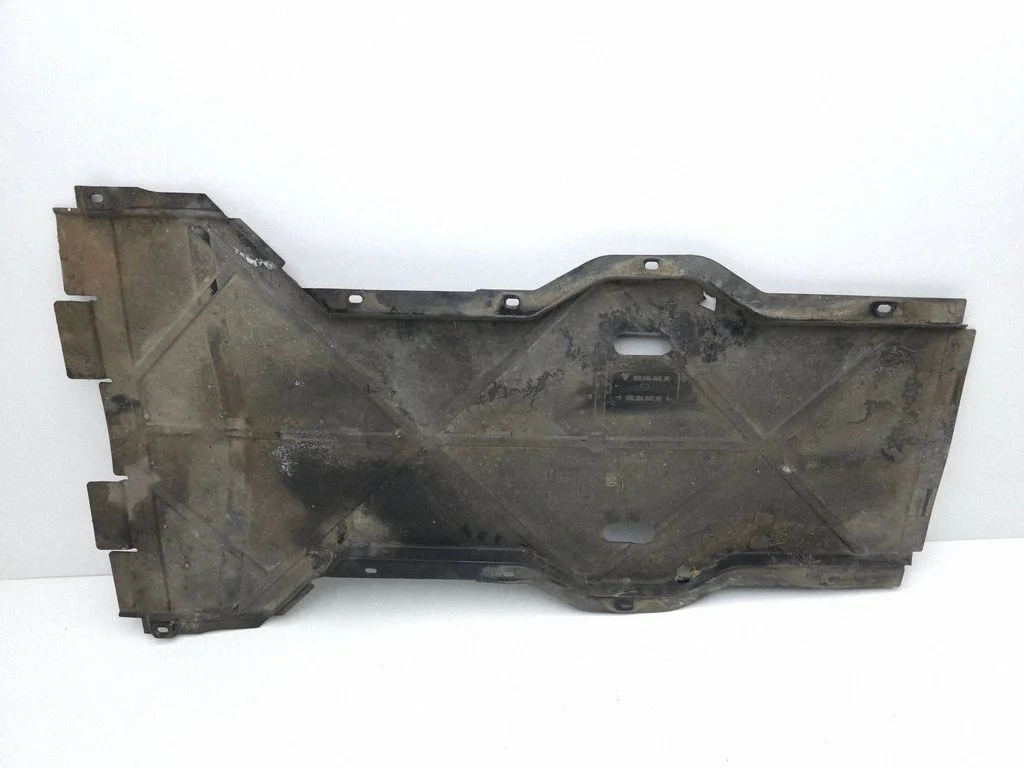 Center/middle under tray cover 99650404301
