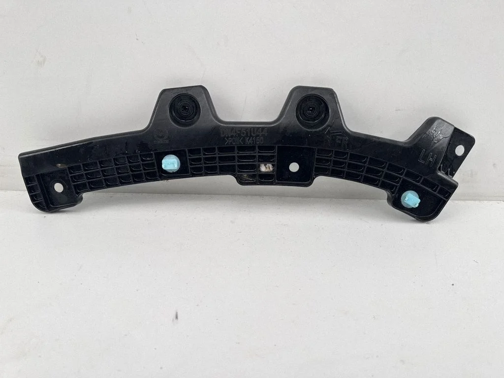 Mocowanie zderzaka tylnego DN4F51U44 – Mazda MX-30 (2020-)