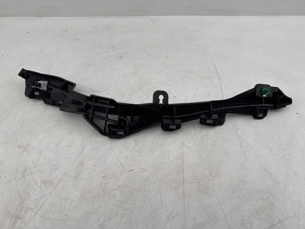 Mocowanie zderzaka tylnego DN4J68H50 – Mazda MX-30 (2020-)