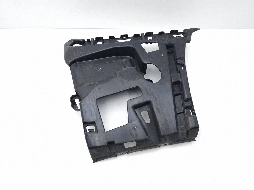 Rear bumper mounting bracket 7384466
