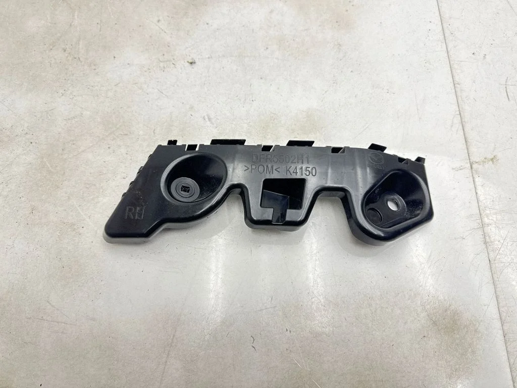 Tagumise kaitseraua kinnitusklamber – Mazda CX-30 (2019-)