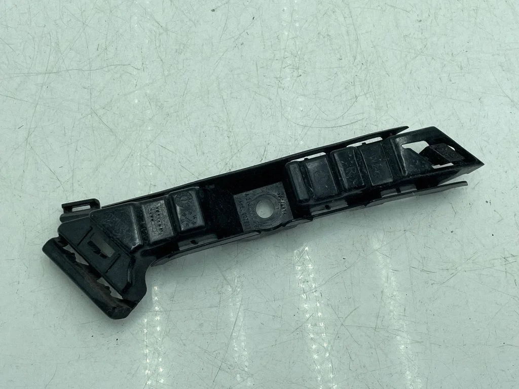 Rear bumper mounting bracket A2138850465