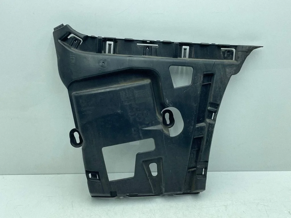 Aizmugurējā bufera turētājs – BMW 3. sērija F30 F35 F31 (2012-2018)