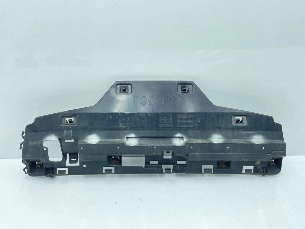 Rear bumper mounting bracket – BMW 3 Series F30 F35 F31 (2012-2018)