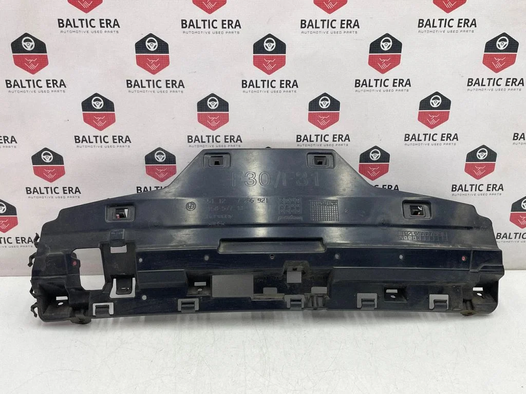 Rear bumper mounting bracket – BMW 3 Series F30 F35 F31 (2012-2018)
