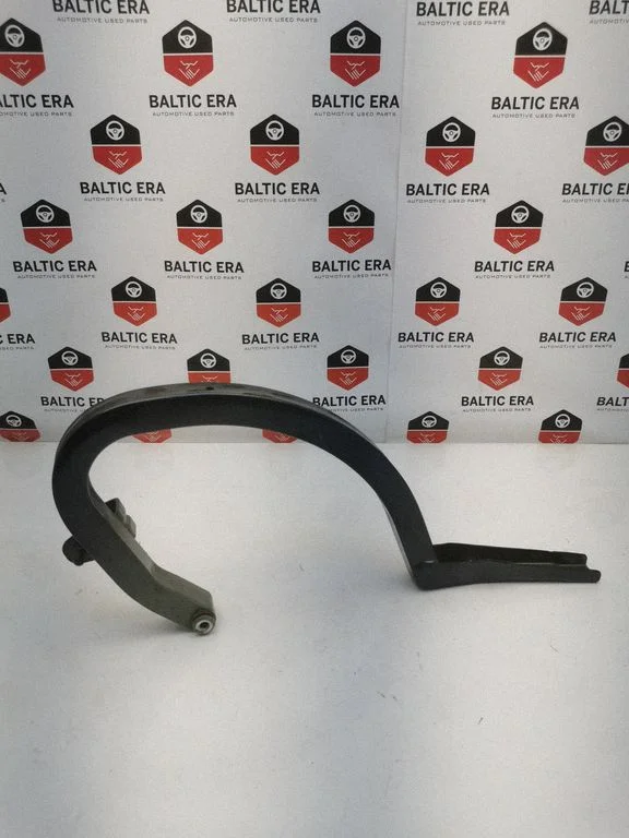 Tailgate/trunk/boot hinge
