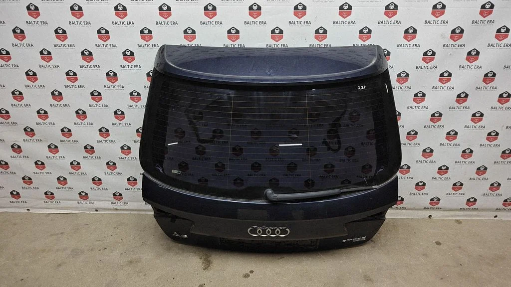 Tailgate/trunk/boot lid – rear