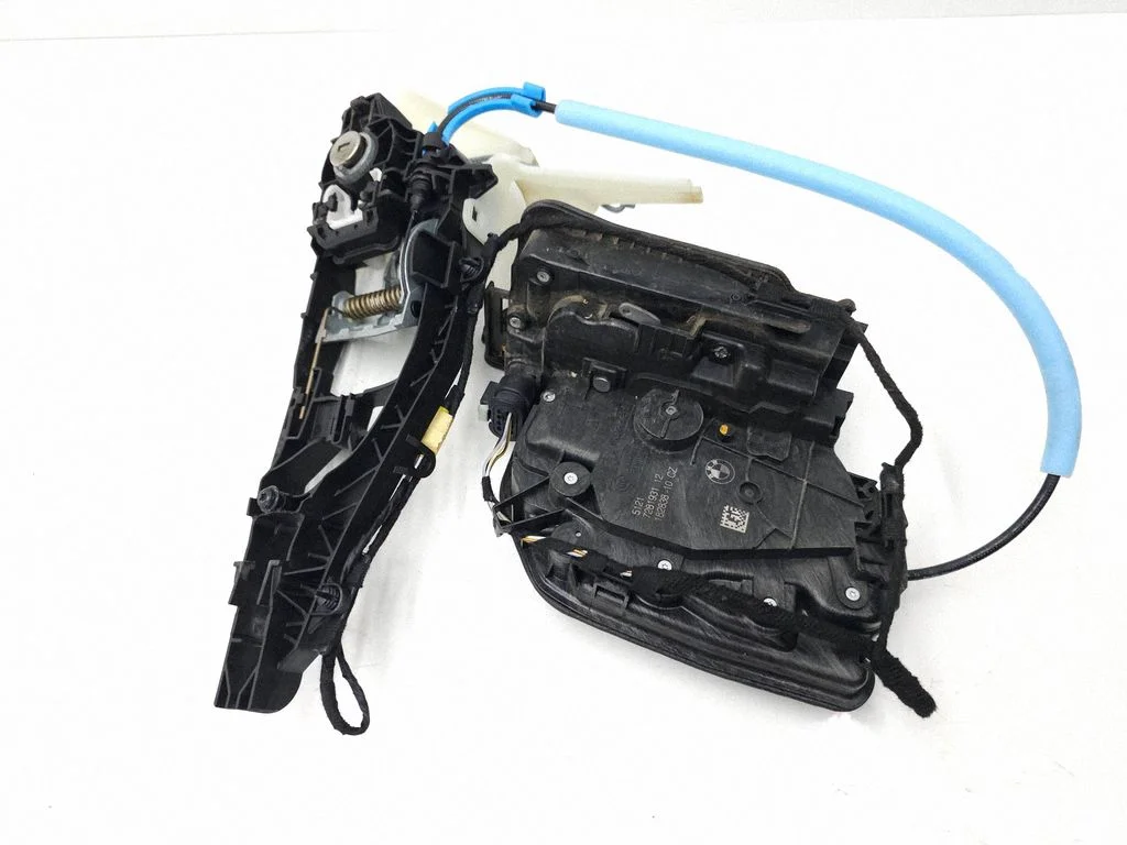 Esiukse lukk – BMW 2-seeria F45 (2014-2021)