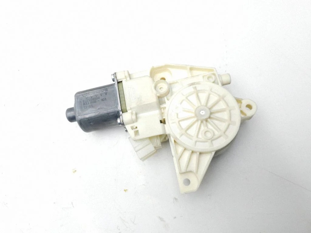 Front door window regulator motor A2469065200