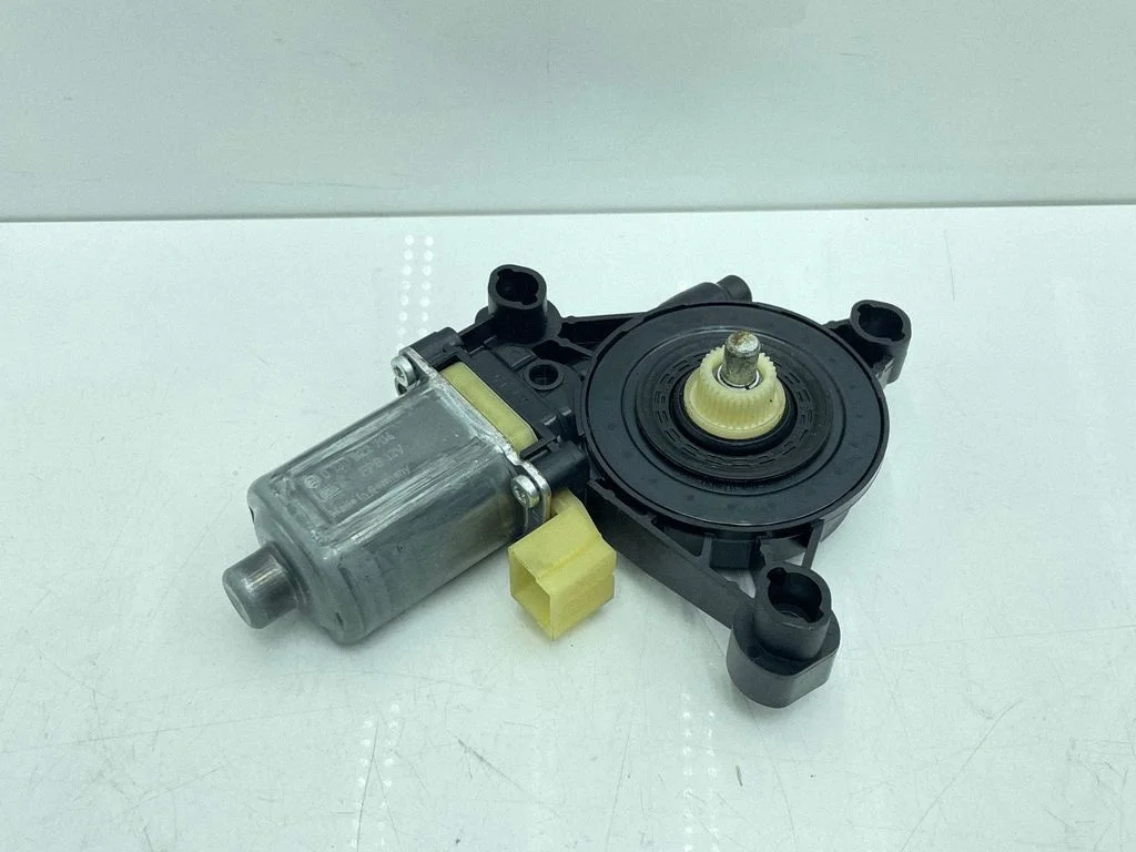 Front door window regulator motor 8W0959802