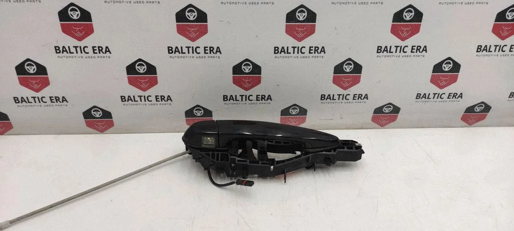 Aizmugurējo durvju ārējais atvēršanas rokturis X4738054601