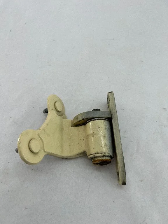 Tagaukse alumine hing